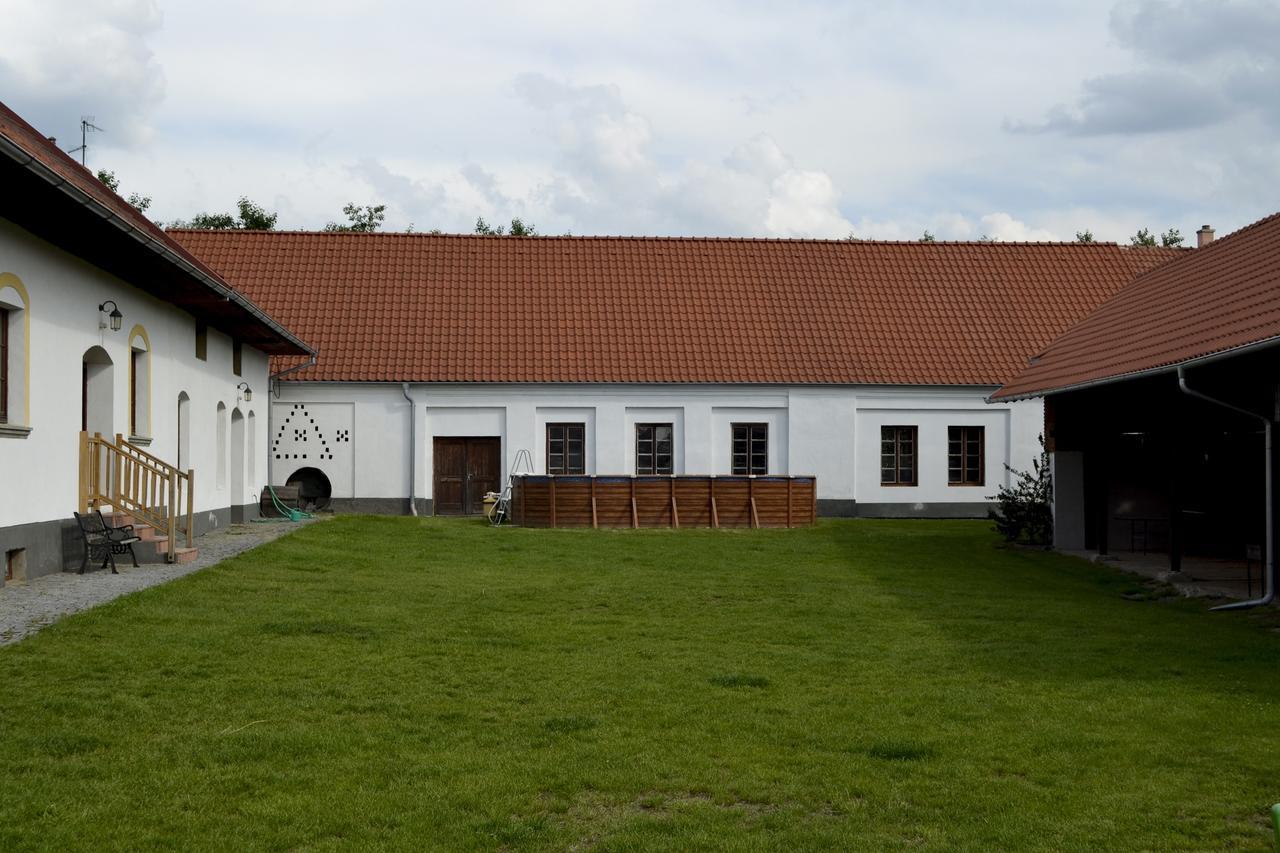 Blazkuv Statek Apartment Malsice Екстериор снимка